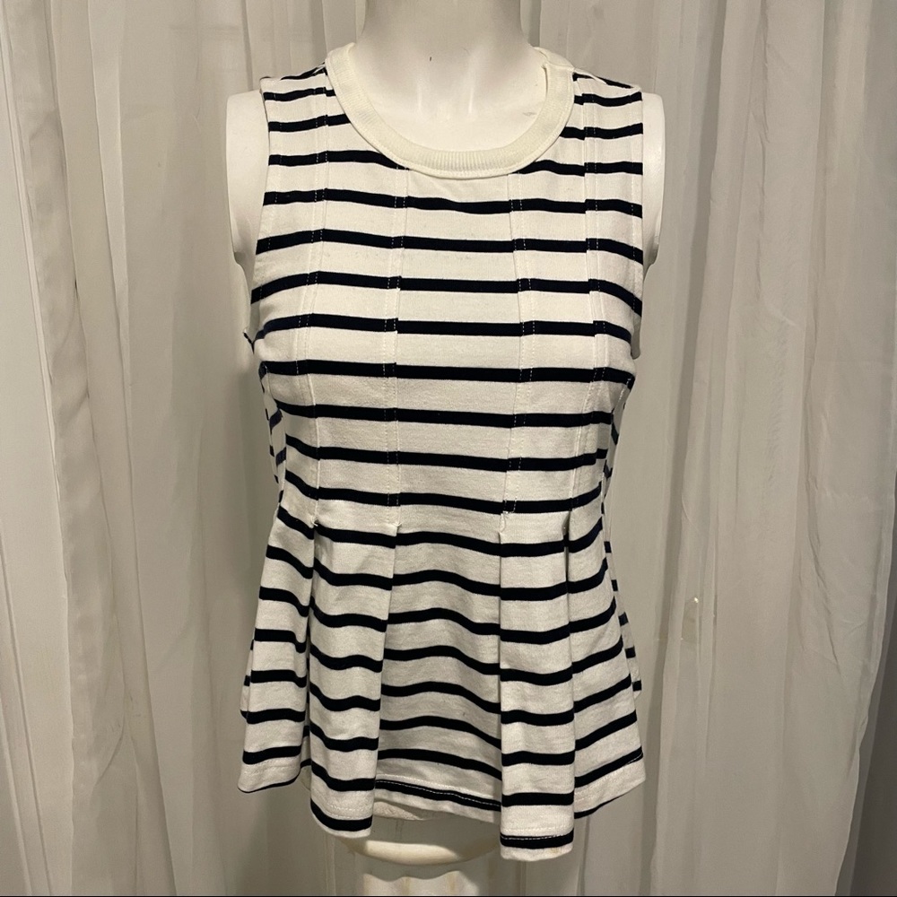 ANTHROPOLOGIE BLACK AND WHITE COTTON PLEATED SHIRT S/XS